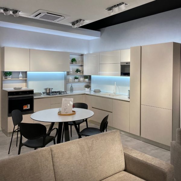 49D6BD94-684B-4129-BD3B-5E074CA466AF